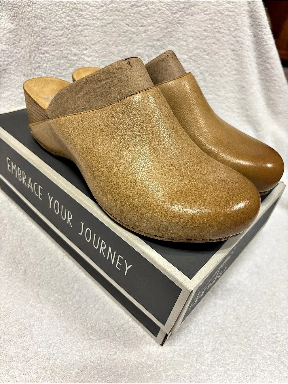 Dansko Talulah Milled Burnished Leather Clogs Brown EU 40